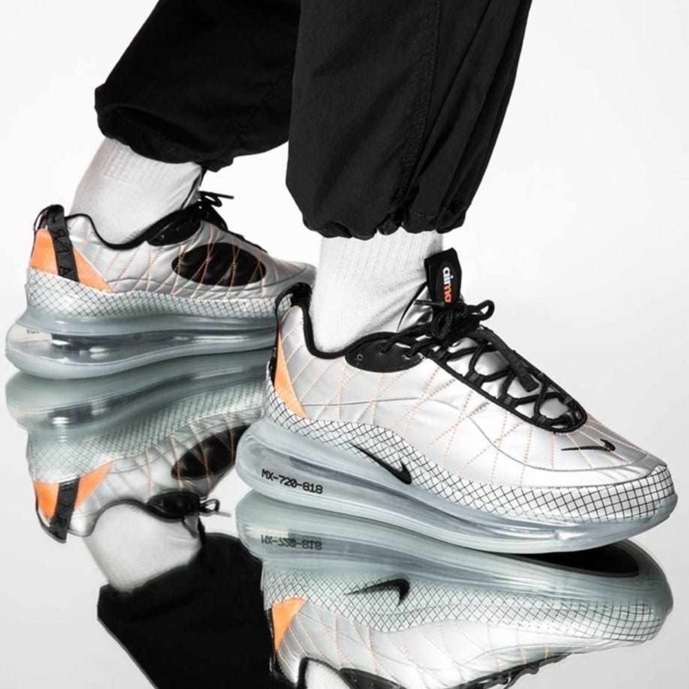 🔥Nike Air Max 720-818